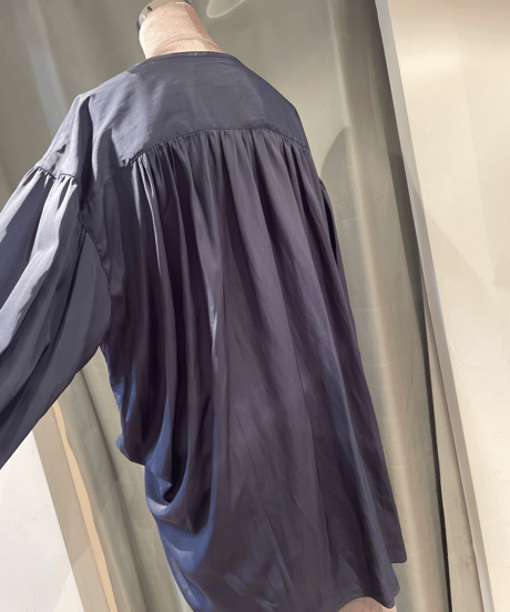 FLORENT /2024 SPRING /  2311F01003/ ノーカラーシャンブレーブラウス