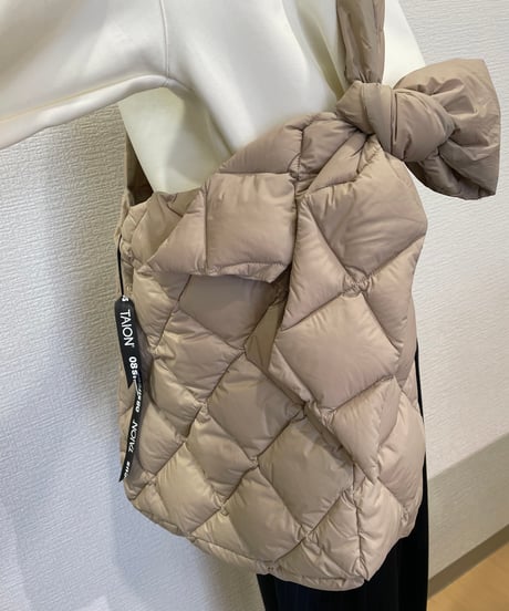08sircus × TAION / down shoulder bag