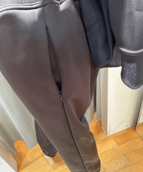 FLORENT " 2023 fall " / 2305F06013 / RELAXED SWEAT PANTS/ Black  color
