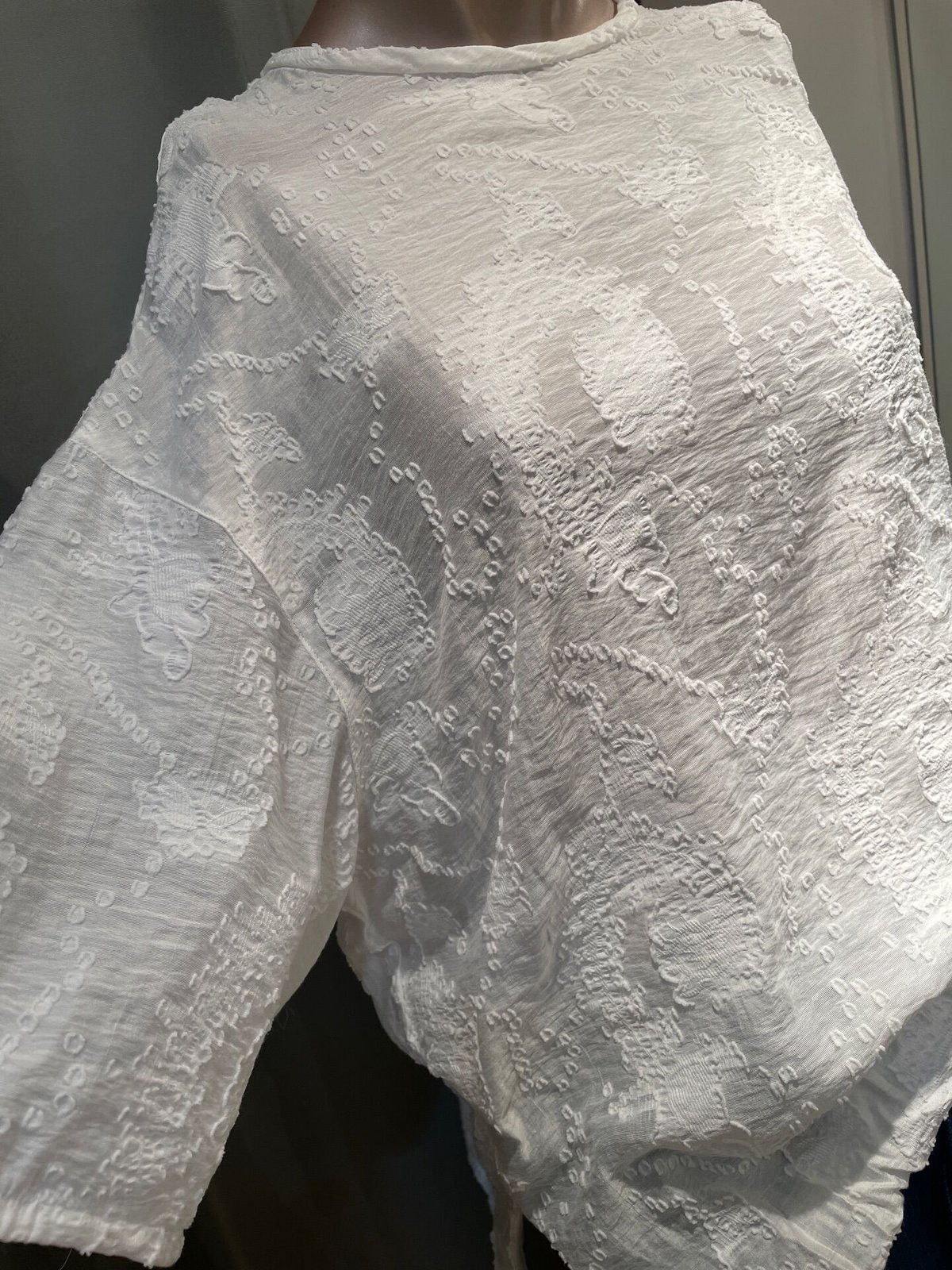 FLORENT/2211F01004/JACQUARD SHEER SHORT SIEEVE FLORENT/2211F01004/JACQUARD SHEER SHORT SIEEVE