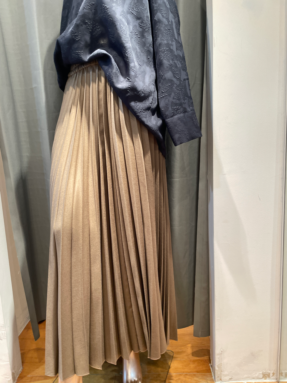 FLORENT /2305F03001 /PLEATED LONG SKIRT | MAGNI...