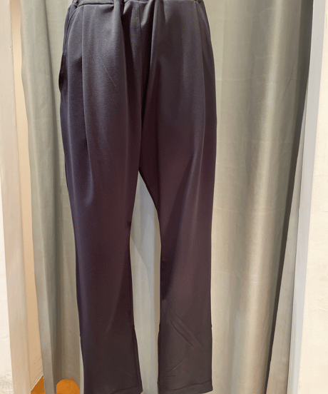 FLORENT/ 2402F06014/ ポンチバックスリットイージーパンツ