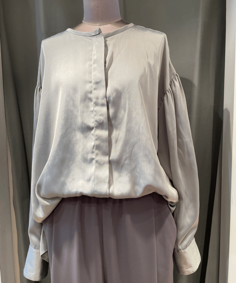 FLORENT /2024 SPRING /  2311F01003/ ノーカラーシャンブレーブラウス