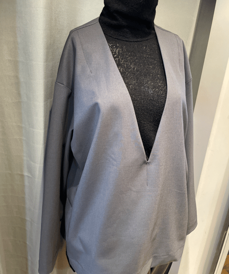 FLORENT / 2308F01005 / VNECK PULLOVER BLOUSE