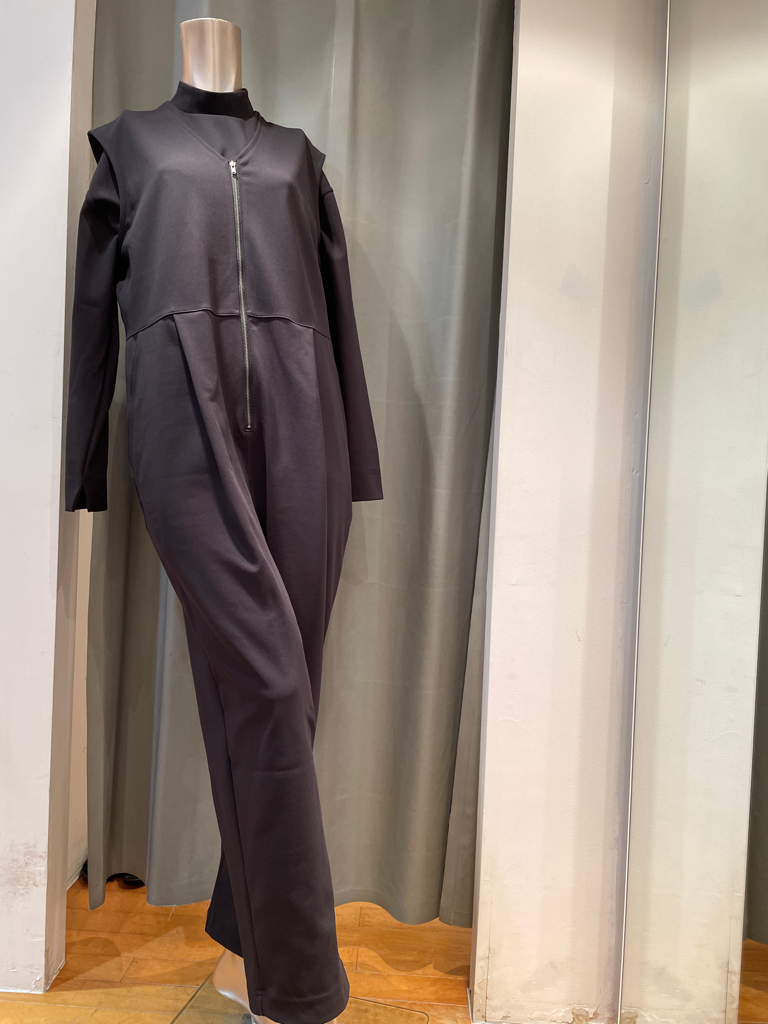 FLORENT 2024/ Spring / 2311F06007 / V neck zip FLORENT 2024/ Spring / 2311F06007 / V neck zip