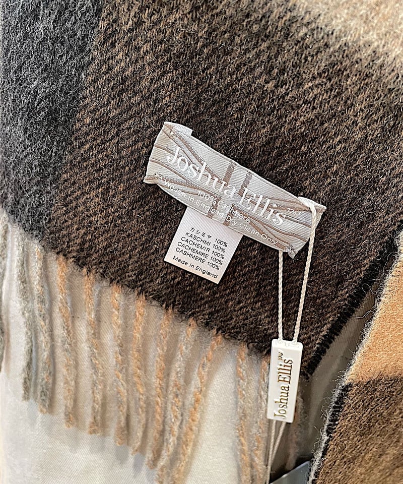 Joshua Ellis/TCS51861 /Check x Check | MAGNIFIQUE