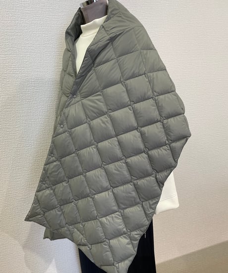 08sircus × TAION  / down stole / S25AW-AC01/ moss gray color