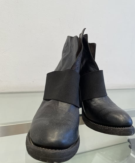 Guidi  / 6004E / Soft Horse Slit  Heel Model