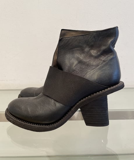 Guidi  / 6004E / Soft Horse Slit  Heel Model