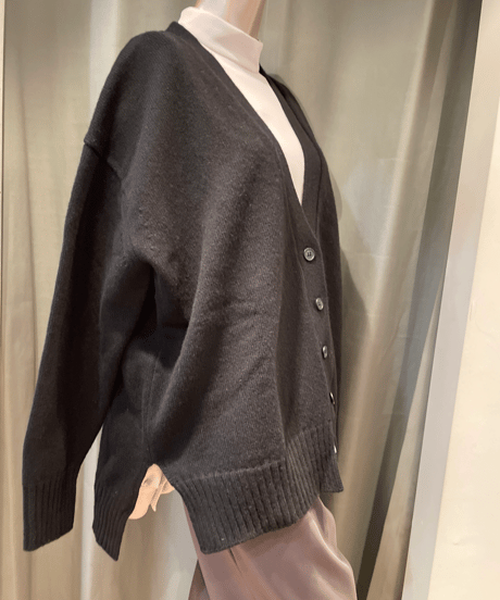 FLORENT / 2308F07006 / WOOL VNECK CARDIGAN
