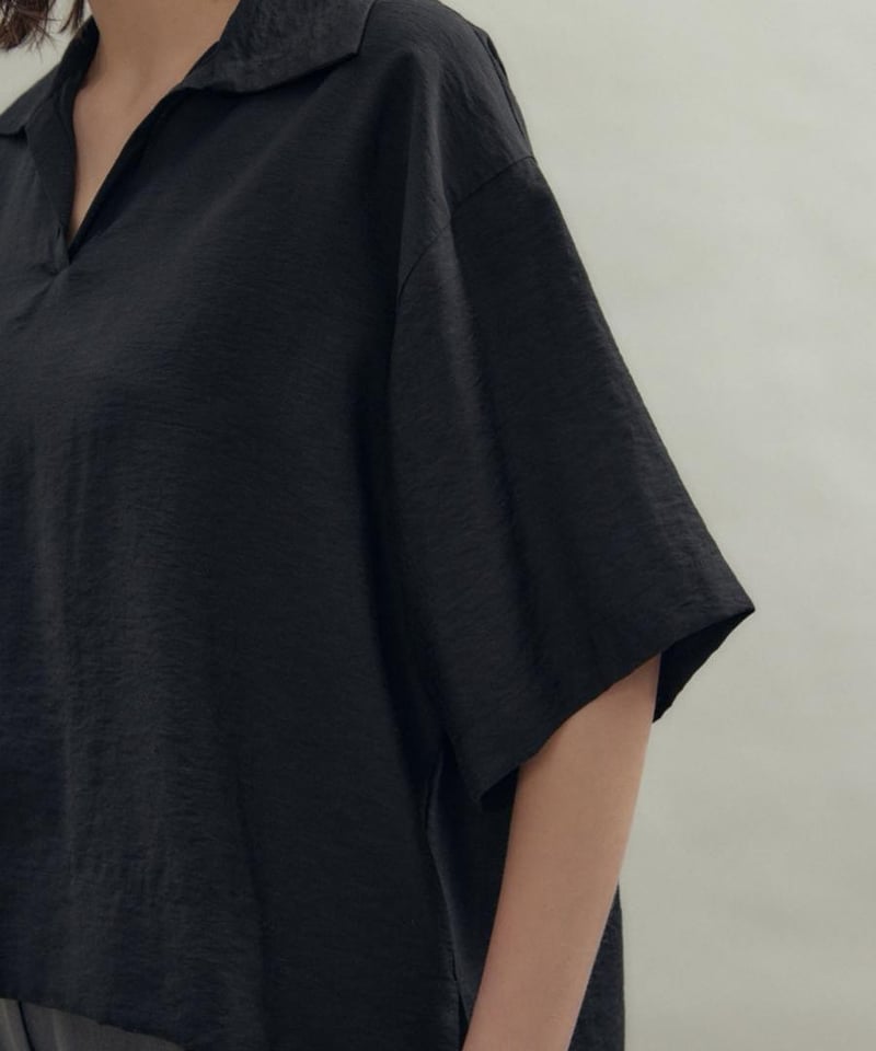 FLORENT / スキッパーブラウス/レーヨン/ブラック/2505F01001 FLORENT/ 2505F01001/ スキッパーブラウス | MAGNIFIQUE