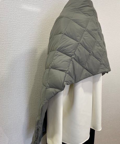 08sircus × TAION  / down stole / S25AW-AC01/ moss gray color