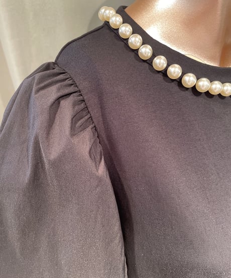 TORRAZZO DONNA / 6223-578 / Pearl necklace cross sleeve top