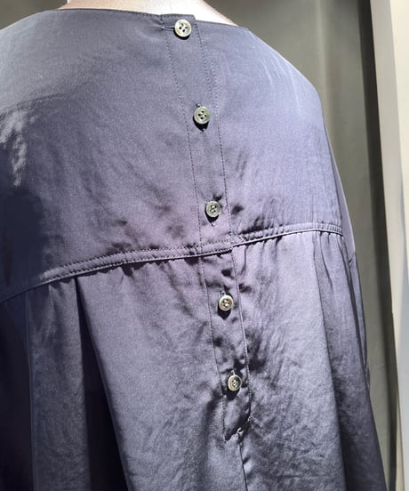 FLORENT / 2302F01010 / CREW NECK BLOUSE