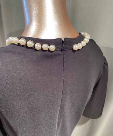 TORRAZZO DONNA / 6223-578 / Pearl necklace cross sleeve top