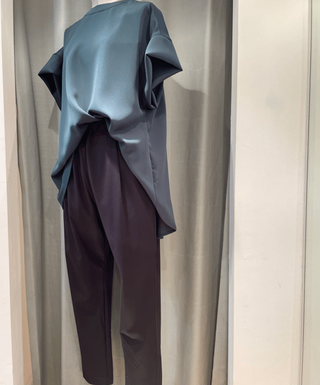 FLORENT/ 2402F06014/ ポンチバックスリットイージーパンツ