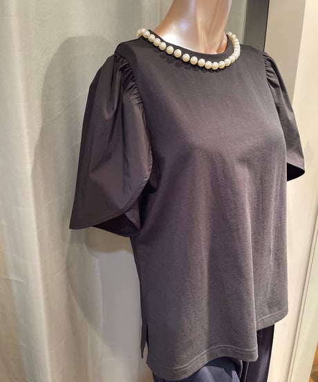 TORRAZZO DONNA / 6223-578 / Pearl necklace cross sleeve top