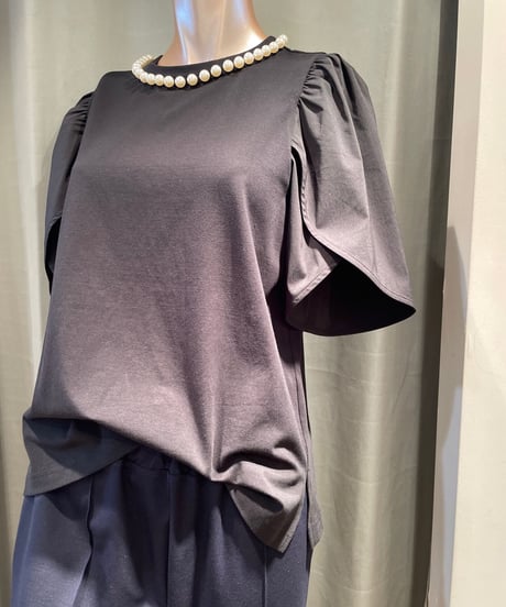 TORRAZZO DONNA / 6223-578 / Pearl necklace cross sleeve top