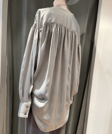 FLORENT /2024 SPRING /  2311F01003/ ノーカラーシャンブレーブラウス