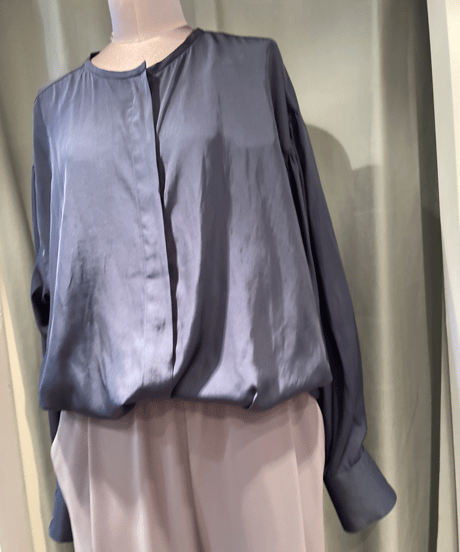 FLORENT /2024 SPRING /  2311F01003/ ノーカラーシャンブレーブラウス