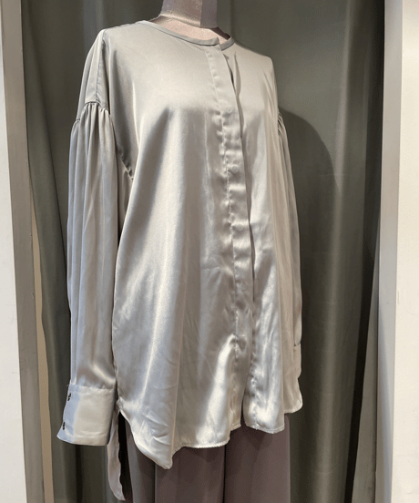 FLORENT /2024 SPRING /  2311F01003/ ノーカラーシャンブレーブラウス