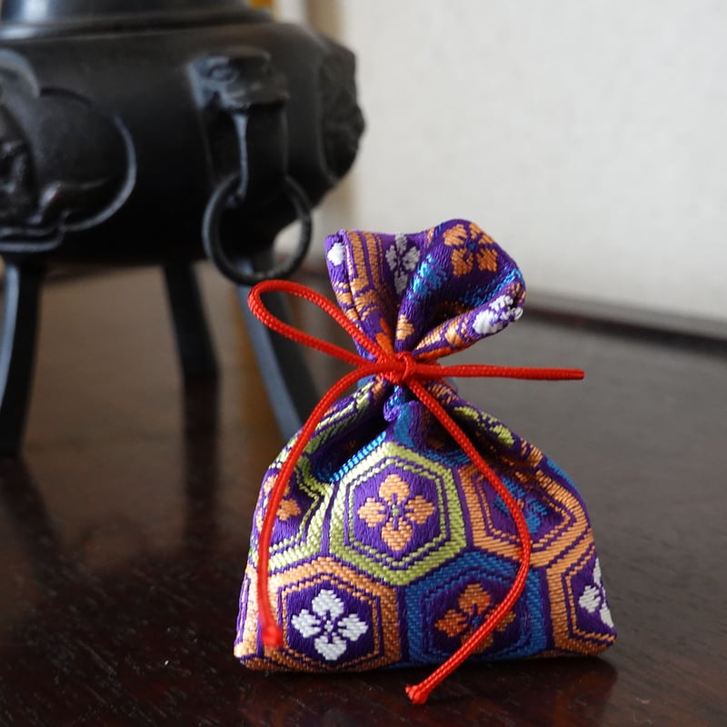 八重の菊 にほひ袋 | Kaori. incense. Kyoto STORE