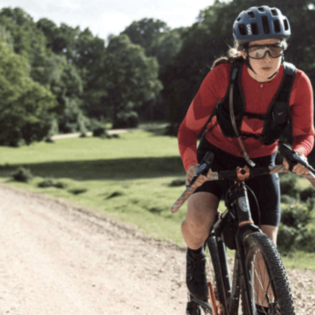 APIDURA レーシング ハイドレーションベスト