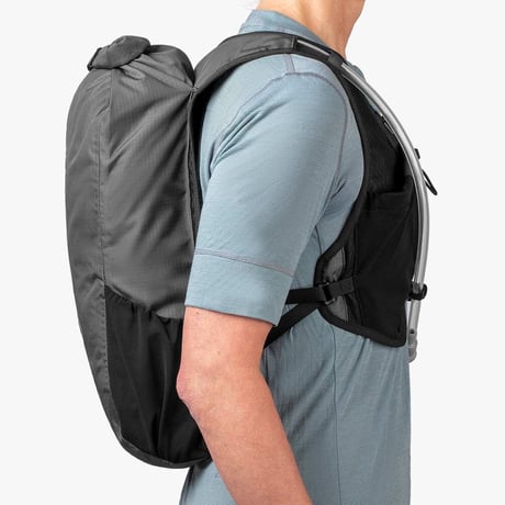 【国内正規品】APIDURA バックカントリー・ハイドレーションバックパック（S/M）