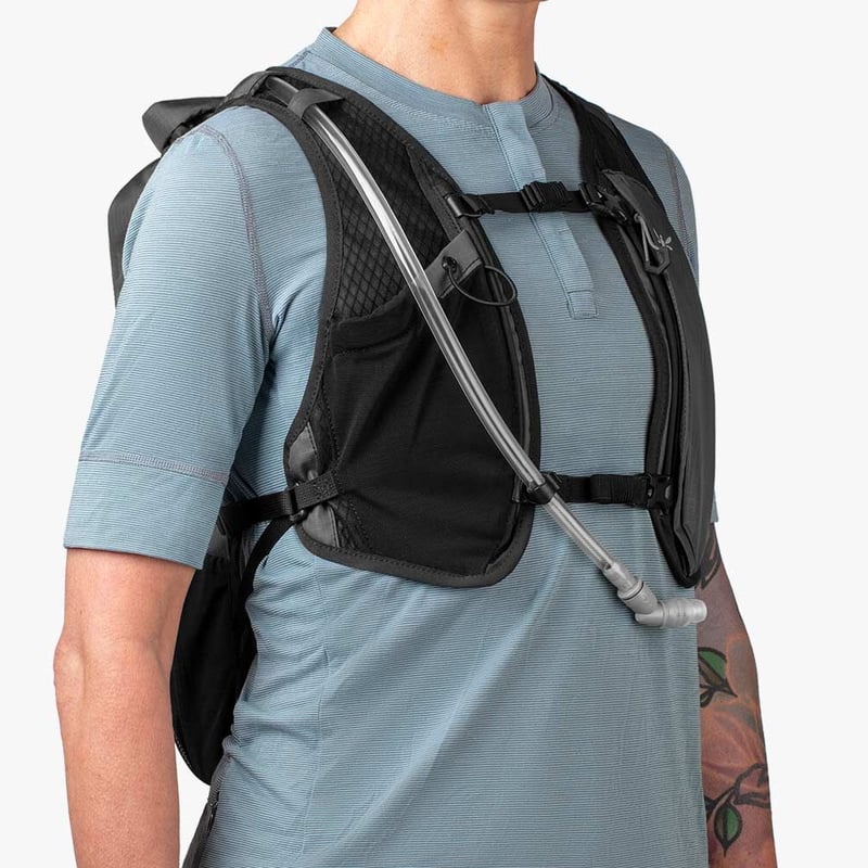 国内正規品】APIDURA バックカントリー・ハイドレーションバックパック