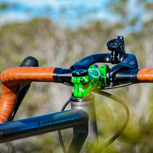 ridefarr エアロボルトオンと専用サイコンマウント付 Ridefarr GPSマウント（カーボンエアロボルトオン） | Cycle Parts World