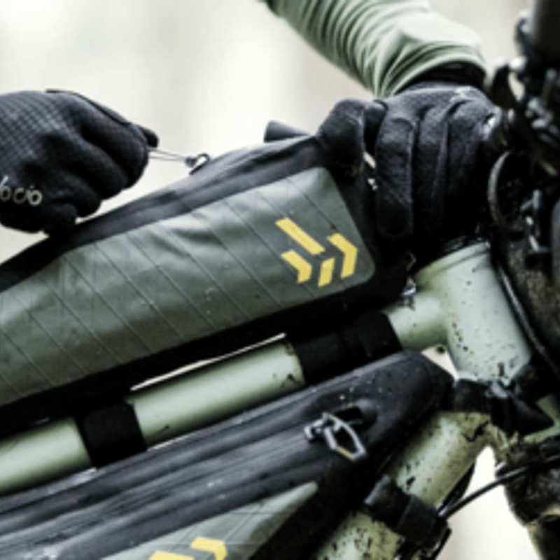 APIDURA バックカントリーロングトップチューブパック(1.8L APIDURA バックカントリーロングトップチューブパック(1.8L