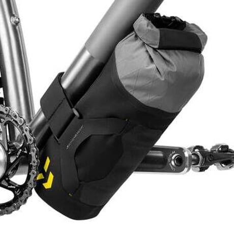 APIDURA バックカントリーダウンチューブパック (１.８L)