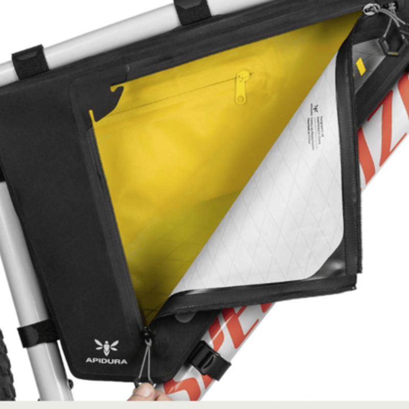 APIDURA アピデュラ バックカントリーフレームパック２L フレームバッグ 2L【BACKCOUNTRY FRAME PACK】｜APIDURA
