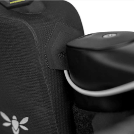 【国内正規品】APIDURA レーシング ・ロングトップチューブパック(２L) 全国送料無料