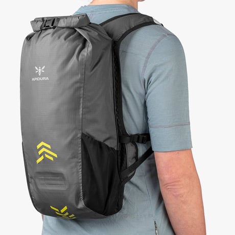 【国内正規品】APIDURA バックカントリー・ハイドレーションバックパック（S/M）
