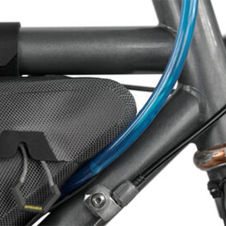 【国内正規品】APIDURA エクスペディション・フレームパック （3L）全国送料無料