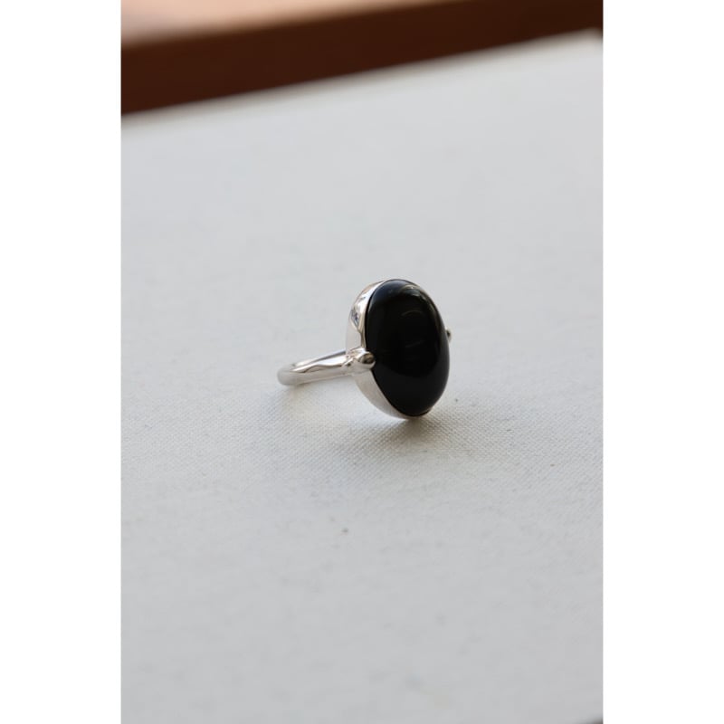R.ARAGAN ララガン オニキス ピアス R.ALAGAN/OVAL STONE EARRING(BLACK)