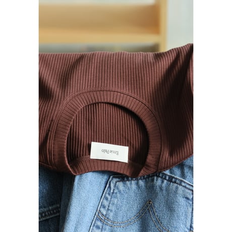 Ernie palo "Rib Tight Crew Neck"