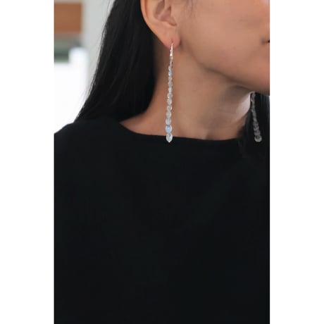 R.ALAGAN "STEPPING STONE EARRINGS MOONSTONE"