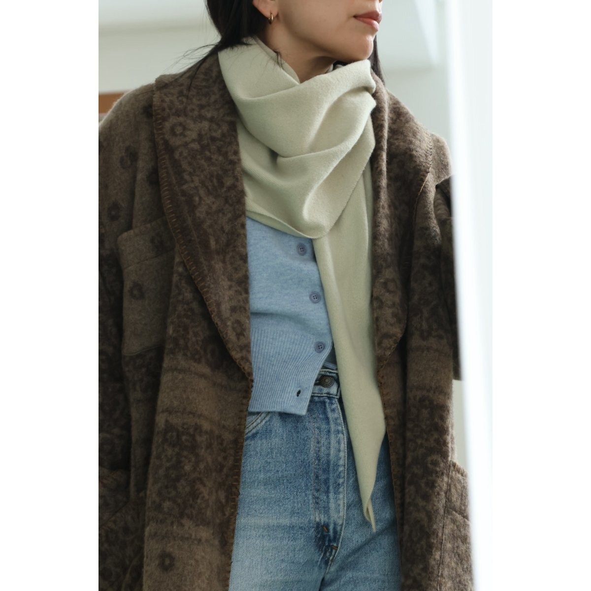 extreme cashmere triangle scarf unisex – 150 witch