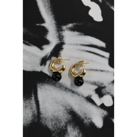 Sapir  Bachar "GOLD ONYX HUGGIES"
