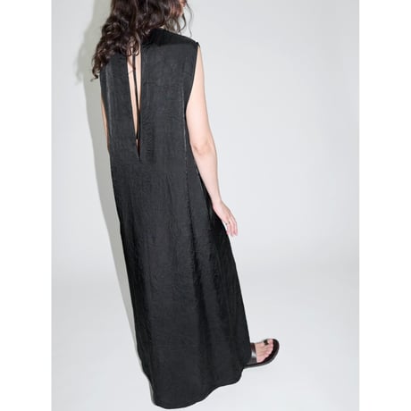 Cristaseya "ROUND NECK LONG DRESS"