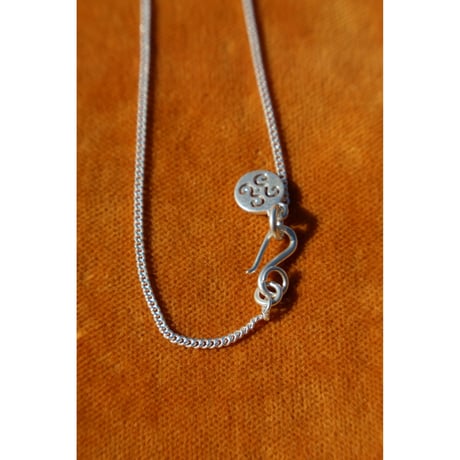 Sapir Bachar "SHELL LONGNECKLACE"