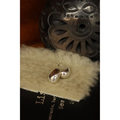 Sapir Bachar "HARF MOON HUGGIES"silver