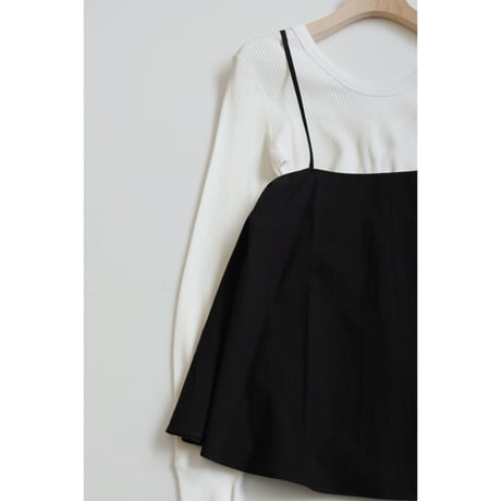 HAKUJI"Solid flare camisole"