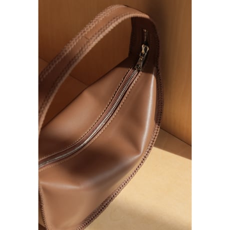 Aeta SC01 "HARFMOON ONE SHOULDER MINI"CAMEL