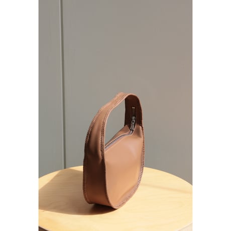 Aeta SC01 "HARFMOON ONE SHOULDER MINI"CAMEL