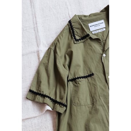 NOMARHYTHM TEXTILE "TRIM EMBROIDERY OPEN COLLAR SHIRT"