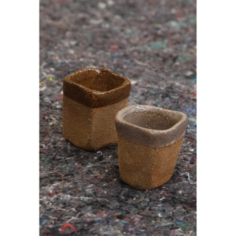 Cristaseya "ANAPHI CERAMIC-SET OF 2 SQUARE CUPS"