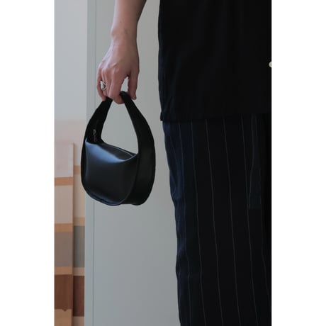 Aeta SC01 "HARFMOON ONE SHOULDER MINI"BLACK